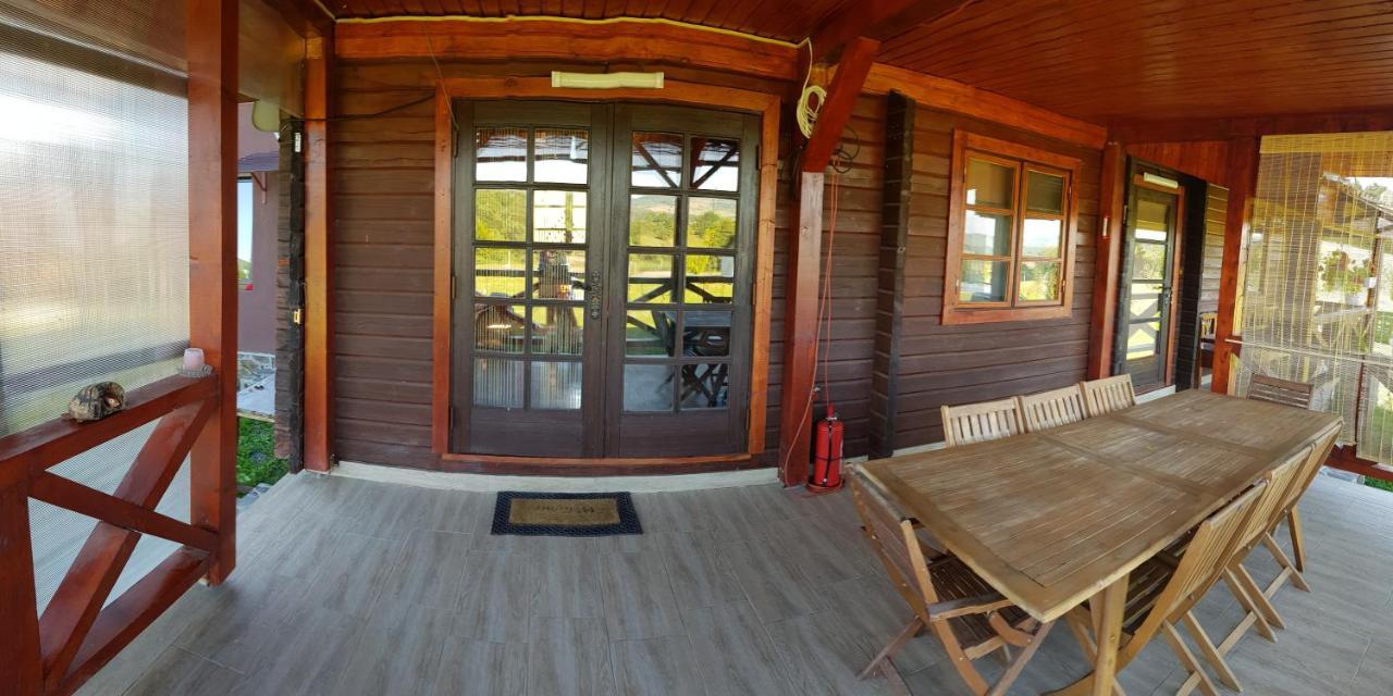 Cabana Dopca Racosu de Jos Luaran gambar